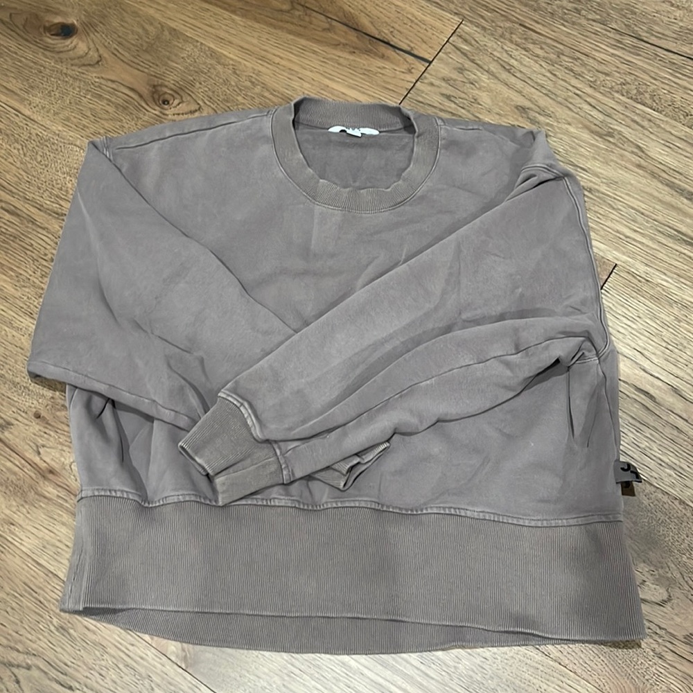 Crew neck